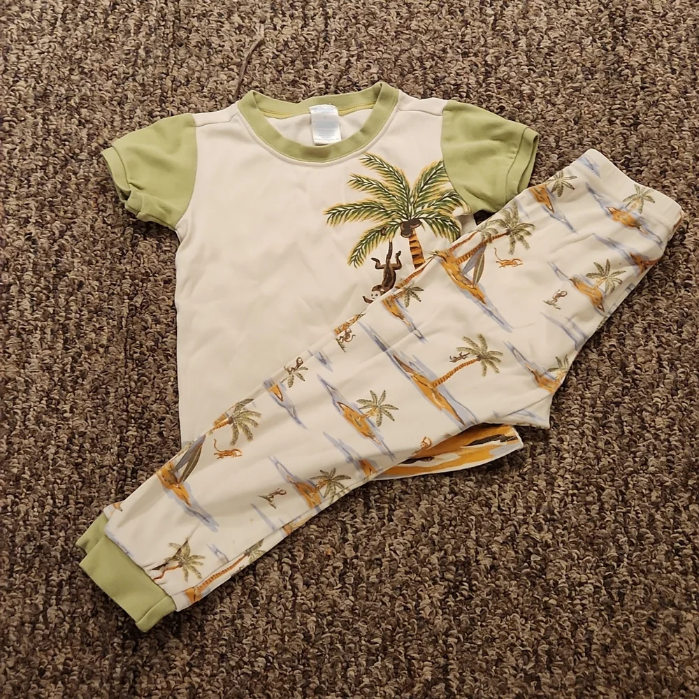 Gymboree Short-Sleeved Pajama Set Size 4T Monkeys and Surfboards